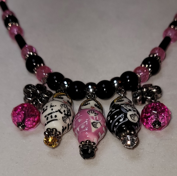 "Nesting Triplets" - Picture 3 of 4